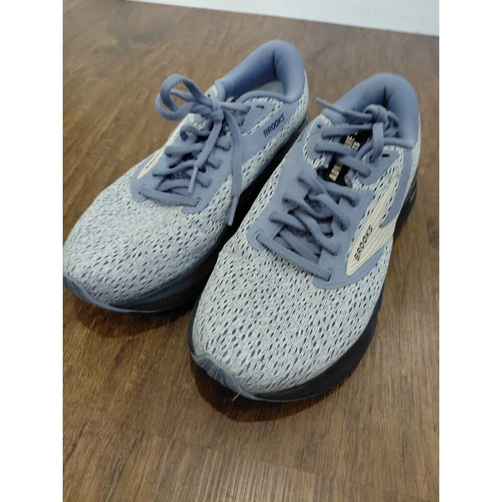 Size 8.5B - Brooks Adrenaline GTS 24 Country Wash Women's Sneakers